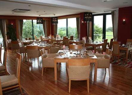 Upton Court 3* קילמוקרידג'