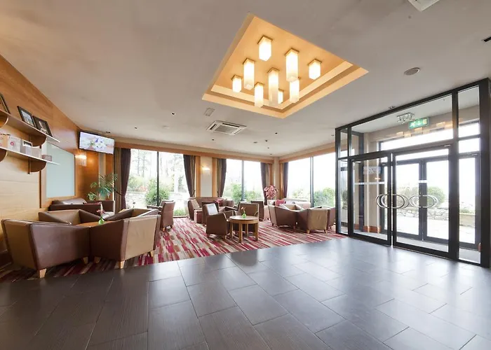 Upton Court Hotel 3*